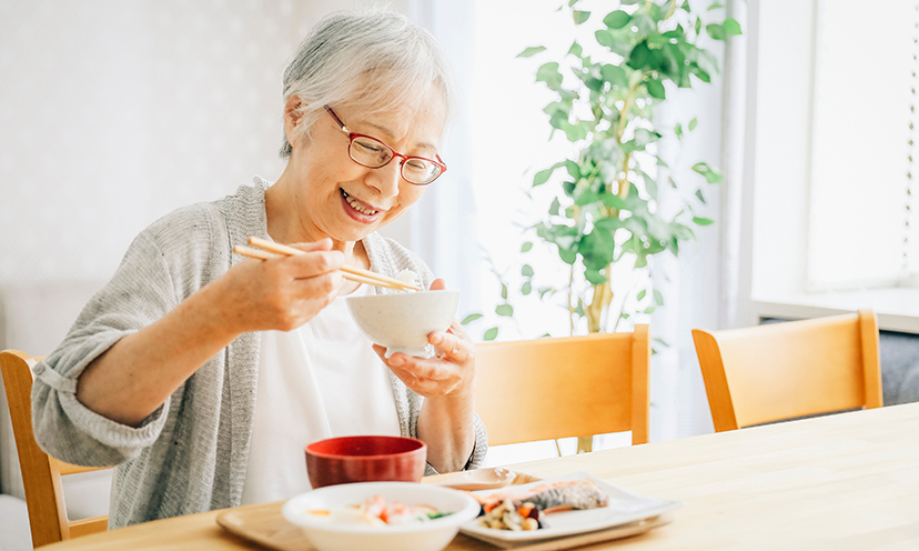 「付けている感じ」がしにくい！　しっかりかめる部分入れ歯「ミラクルデンチャー」